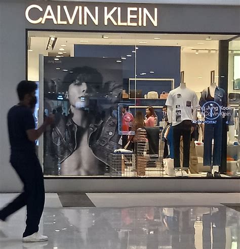 Calvin Klein Store Locator .